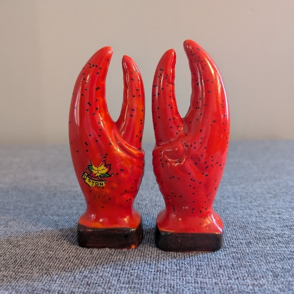 Vintage Syndey Nova Scotia Lobster Claw Salt & Pepper Shakers, Made in Japan - Picture 3 of 3